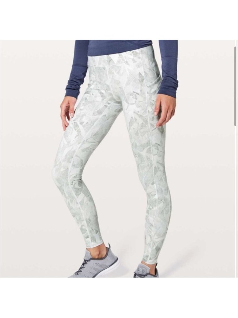 Lululemon Athletica Womens Jasmine White Multi Speed Up Tight 28 Leggings Size 2